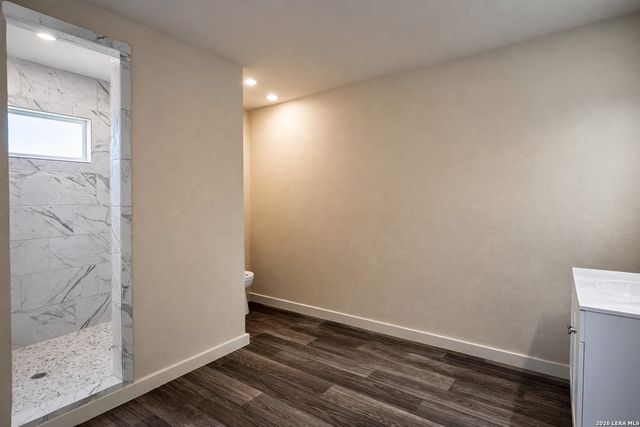 618 Cr 124, Floresville, TX 78114