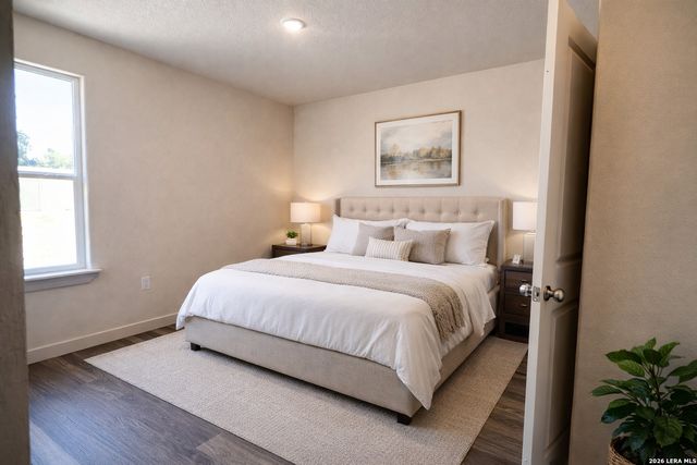 618 Cr 124, Floresville, TX 78114