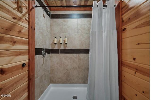 3328 Smoky Ridge Way, Sevierville, TN 37862