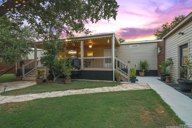 589 PR 1507, Bandera, TX 78003