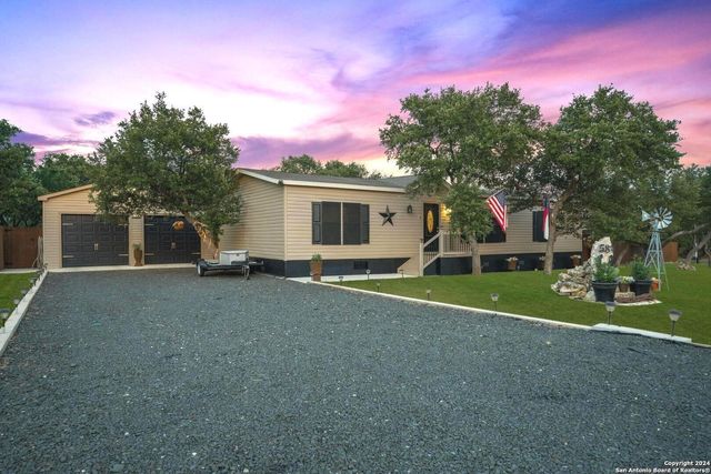 589 PR 1507, Bandera, TX 78003