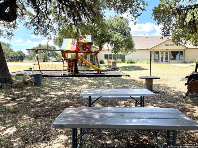 589 PR 1507, Bandera, TX 78003