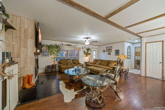 589 PR 1507, Bandera, TX 78003