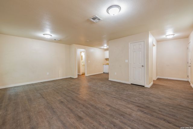 7668 Oak Chase, San Antonio, TX 78239