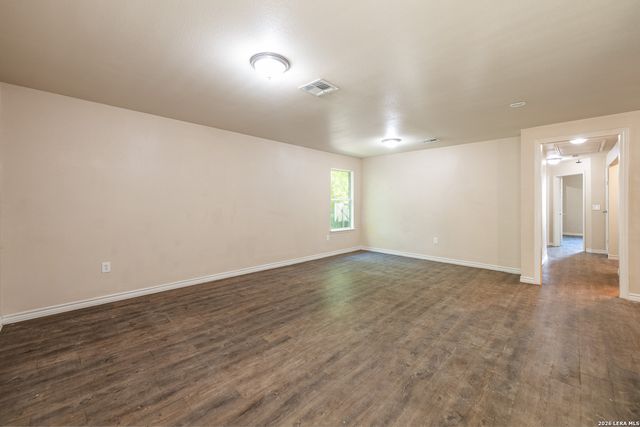 7668 Oak Chase, San Antonio, TX 78239