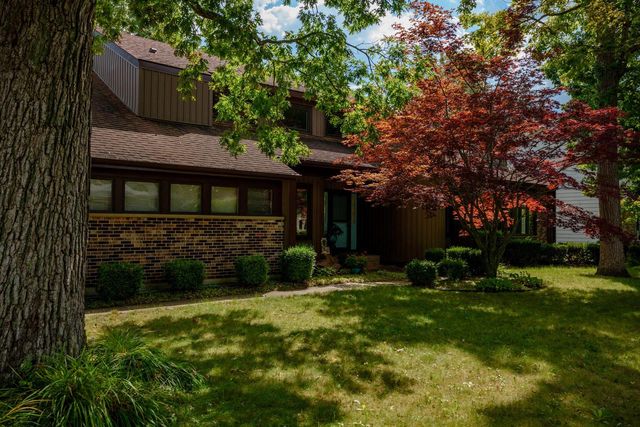 10821 88th STREET, Pleasant Prairie, WI 53158