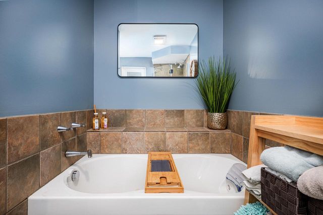 10821 88th STREET, Pleasant Prairie, WI 53158