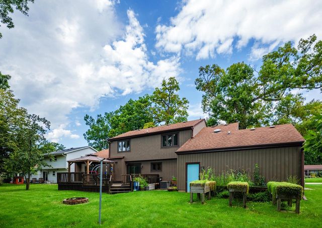 10821 88th STREET, Pleasant Prairie, WI 53158