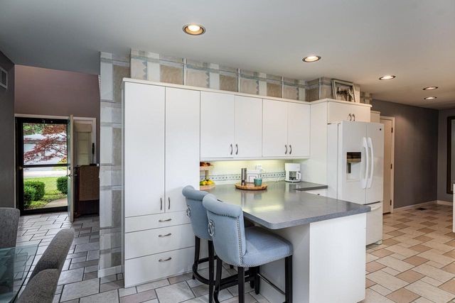 10821 88th STREET, Pleasant Prairie, WI 53158