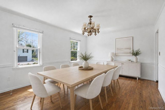 36 Frederick Lane, Scarsdale, NY 10583