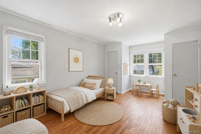 36 Frederick Lane, Scarsdale, NY 10583