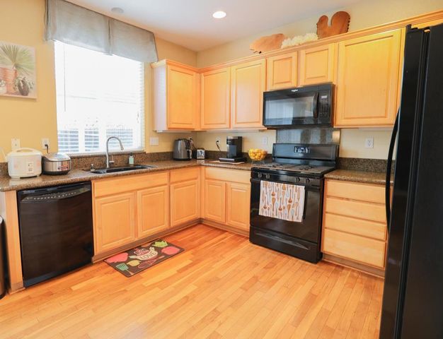 1995 Letterkenny Ln, Lincoln, CA 95648