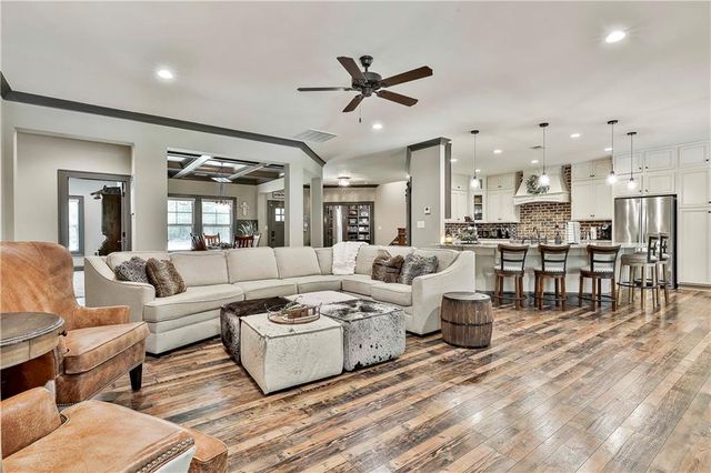 150 Seals Road, Dallas, GA 30157