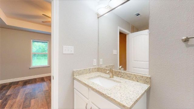 4200 Caddo Street, Greenville, TX 75401