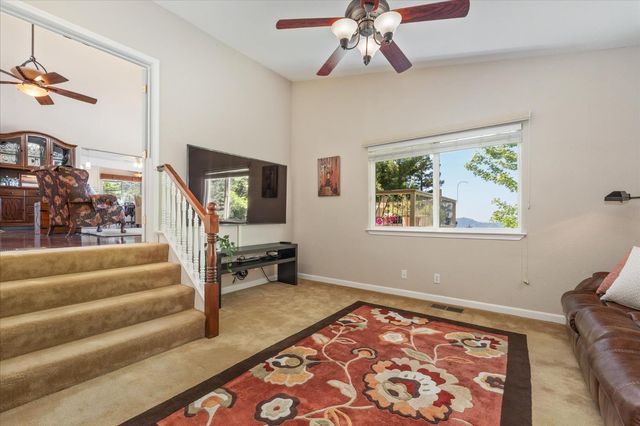 1016 Buckthorn Dr, Murphys, CA 95247