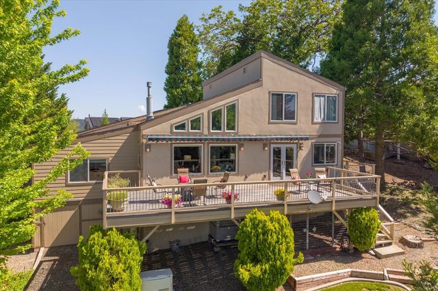 1016 Buckthorn Dr, Murphys, CA 95247