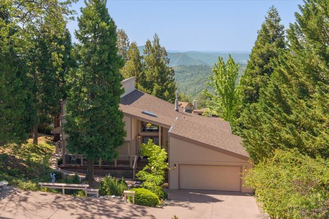 1016 Buckthorn Dr, Murphys, CA 95247