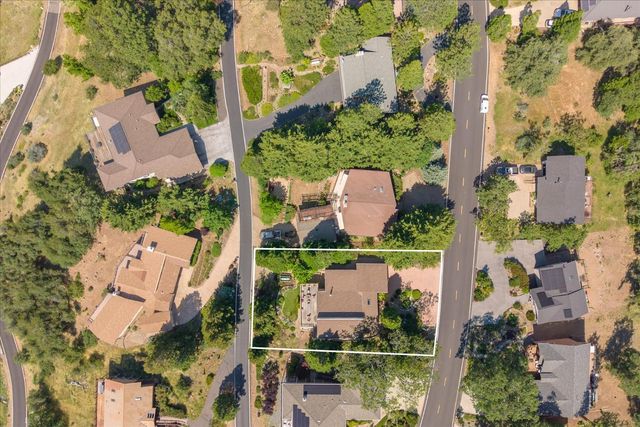 1016 Buckthorn Dr, Murphys, CA 95247
