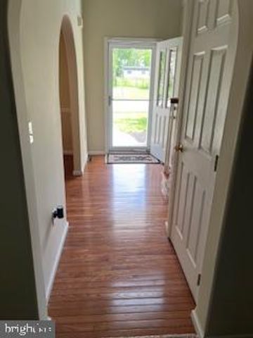 6402 CHELTON AVENUE, Harrisburg, PA 17112