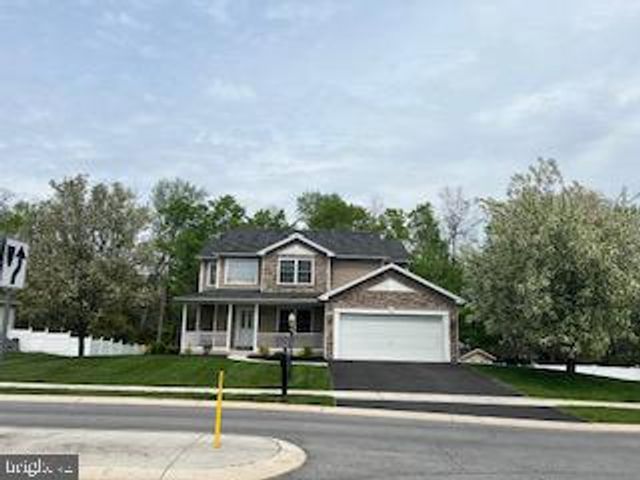 6402 CHELTON AVENUE, Harrisburg, PA 17112