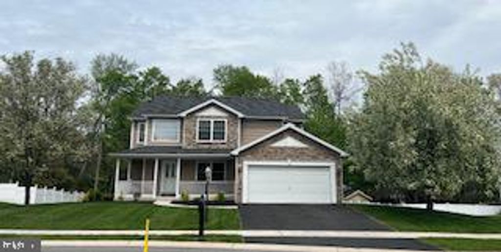 6402 CHELTON AVENUE, Harrisburg, PA 17112