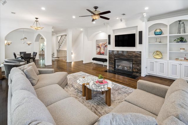 6635 Wanita Place B, Houston, TX 77007