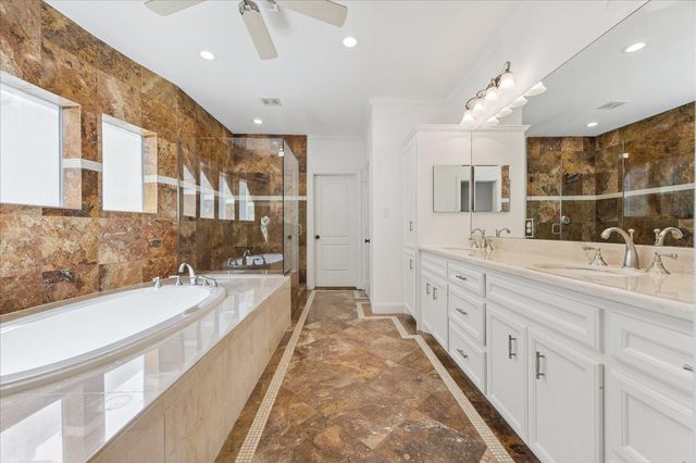 6635 Wanita Place B, Houston, TX 77007