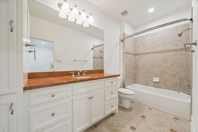 6635 Wanita Place B, Houston, TX 77007