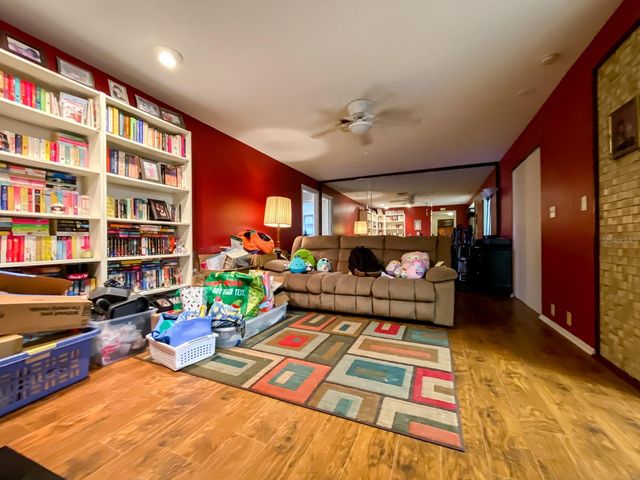 1825 YALE DRIVE, Clearwater, FL 33765