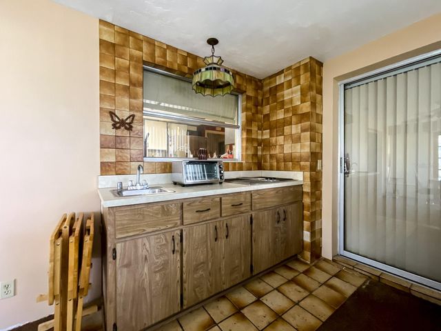 1825 YALE DRIVE, Clearwater, FL 33765