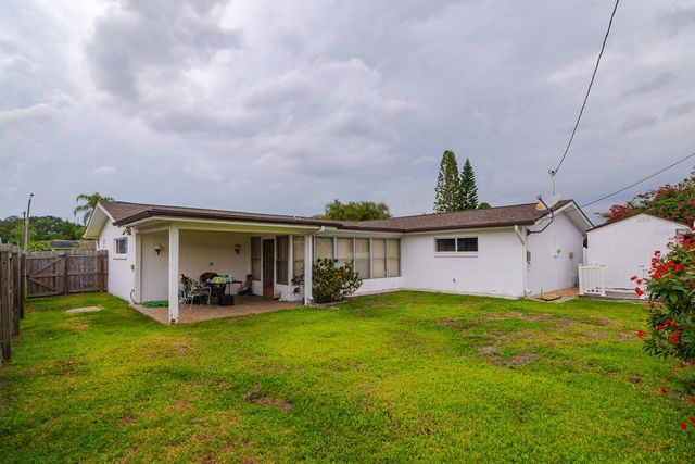 1825 YALE DRIVE, Clearwater, FL 33765