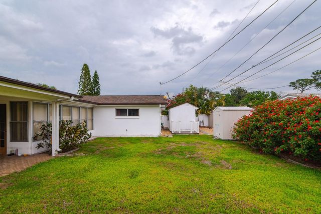 1825 YALE DRIVE, Clearwater, FL 33765
