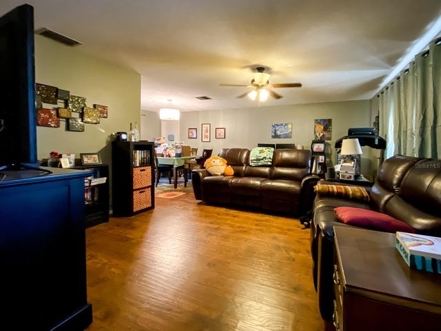 1825 YALE DRIVE, Clearwater, FL 33765