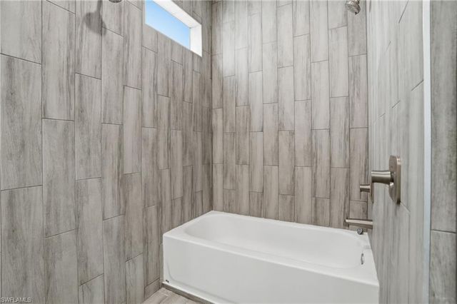 326 20th TER, Cape Coral, FL 33909
