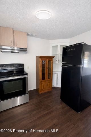 2806 Park Drive, Tampa, FL 33619