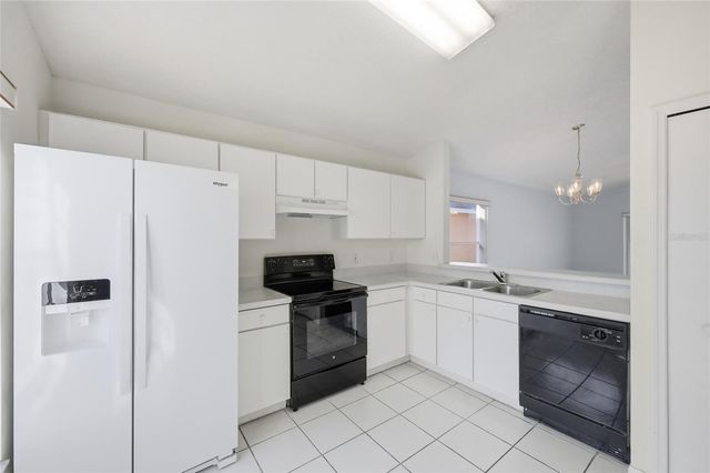 230 INDIAN POINT CIRCLE, Kissimmee, FL 34746