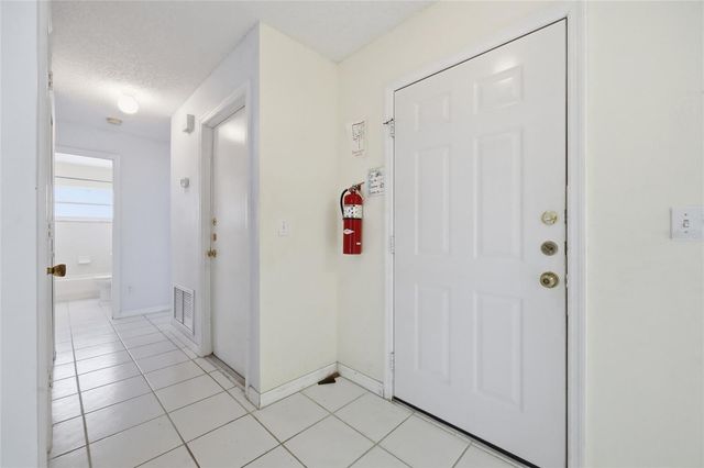 230 INDIAN POINT CIRCLE, Kissimmee, FL 34746