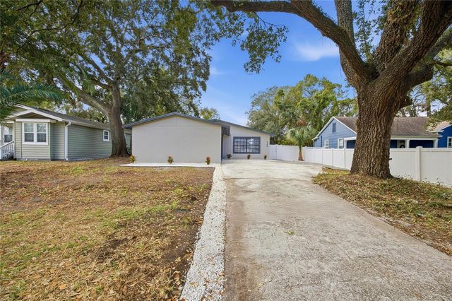 920 W CANDLEWOOD AVENUE, Tampa, FL 33603
