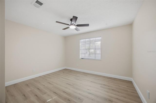 920 W CANDLEWOOD AVENUE, Tampa, FL 33603