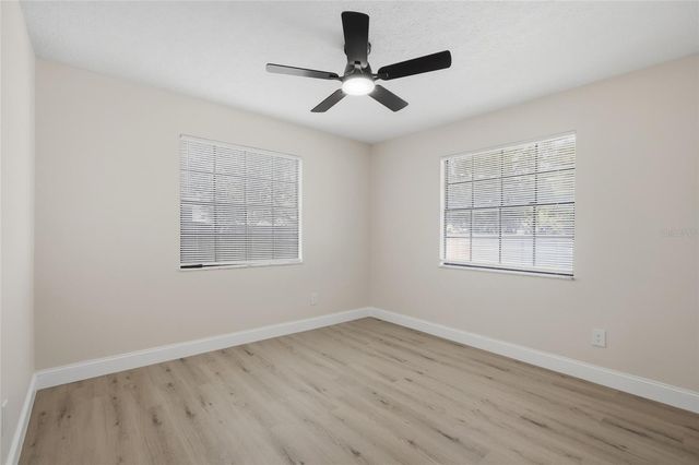 920 W CANDLEWOOD AVENUE, Tampa, FL 33603