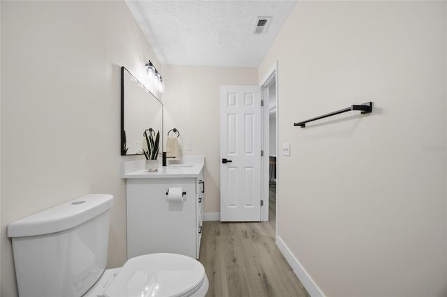 920 W CANDLEWOOD AVENUE, Tampa, FL 33603