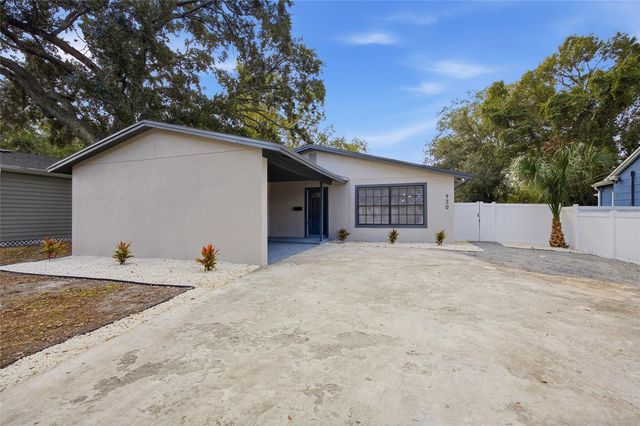 920 W CANDLEWOOD AVENUE, Tampa, FL 33603