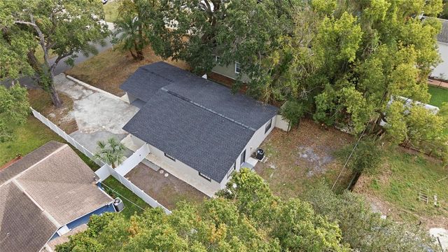920 W CANDLEWOOD AVENUE, Tampa, FL 33603