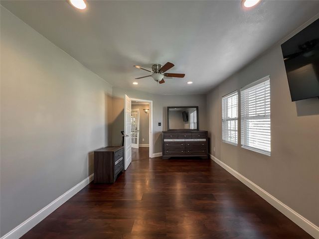 7966 Bonaire Street, Houston, TX 77028