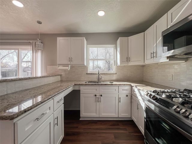 7966 Bonaire Street, Houston, TX 77028