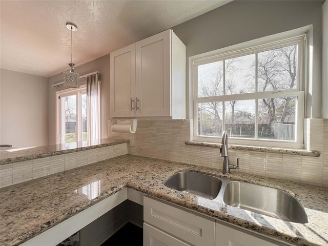 7966 Bonaire Street, Houston, TX 77028