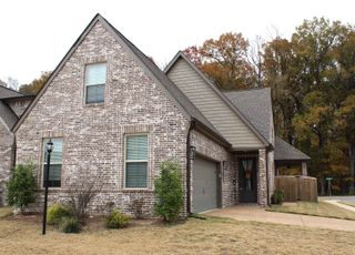 564 HOLDEN DR, Cordova, TN 38018
