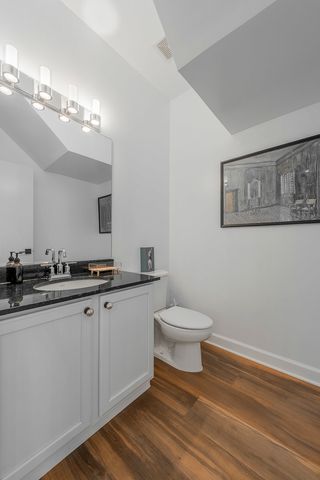 419 W GRAND Avenue G, Chicago, IL 60654