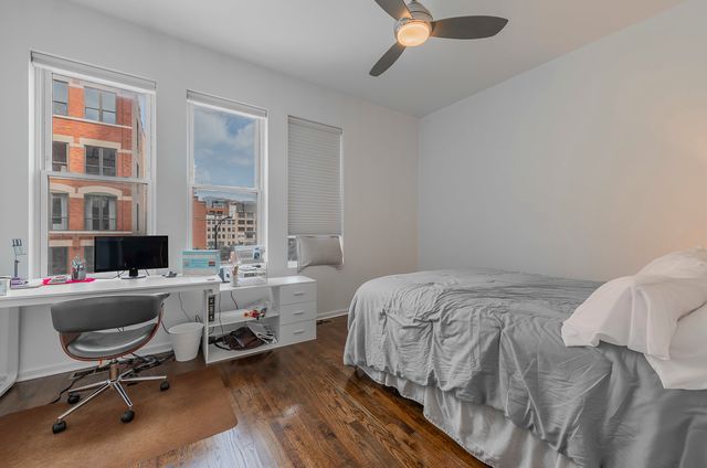 419 W GRAND Avenue G, Chicago, IL 60654