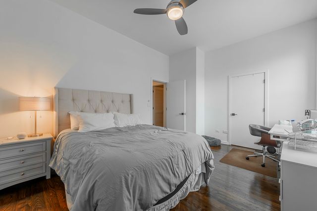 419 W GRAND Avenue G, Chicago, IL 60654